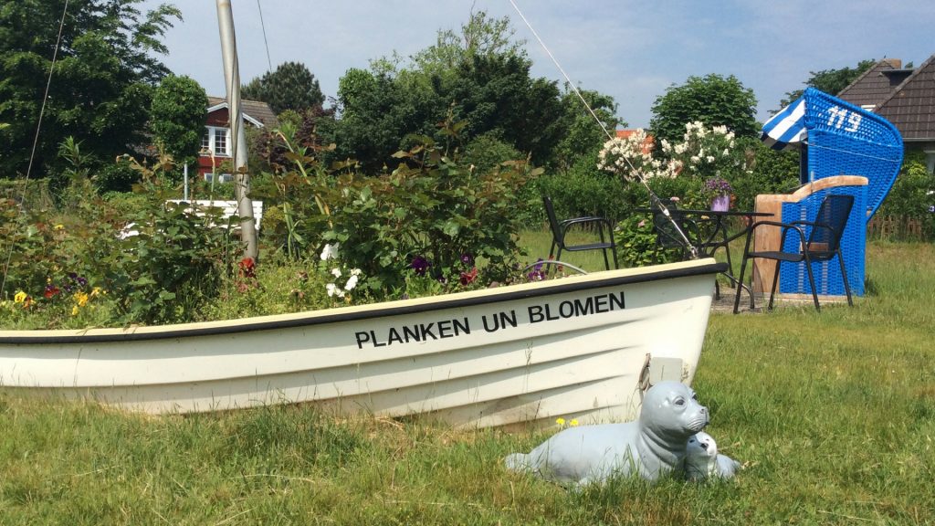 Blick in den Garten des Letj Briis