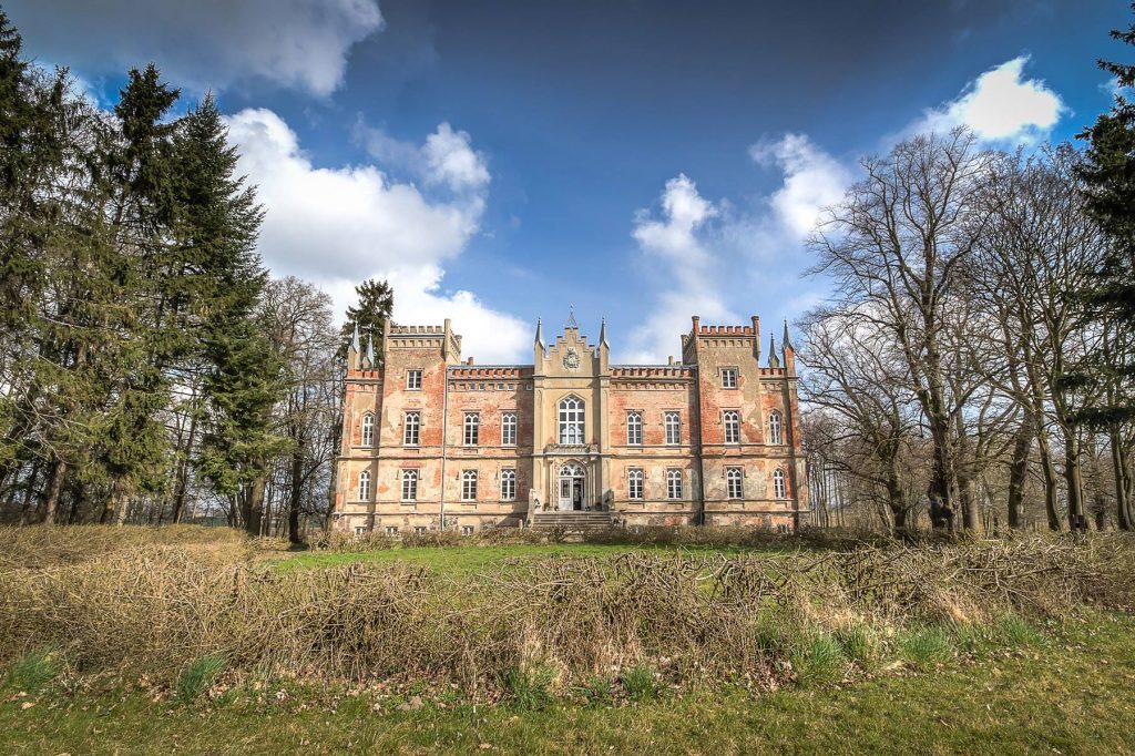 Das Herrenhaus Vogelsang wurde von Robert Uhde 2010 erworben