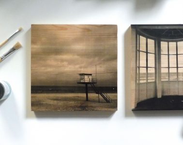 diy so bringst du deine Urlaubsfotos von der Küste aufs Holz